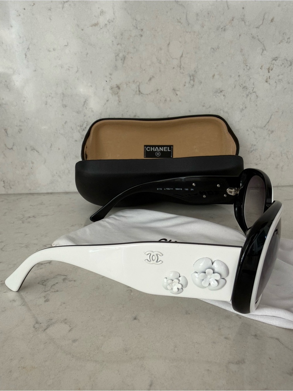 CHANEL Black Sunglasses with White Trim Oversized Oval Frames - Picture 4 of 7